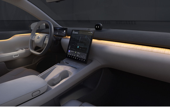中控与仪表盘的数字化与大屏化，对汽车用户与开发者而言带来了哪些变化,13.jpg,第2张